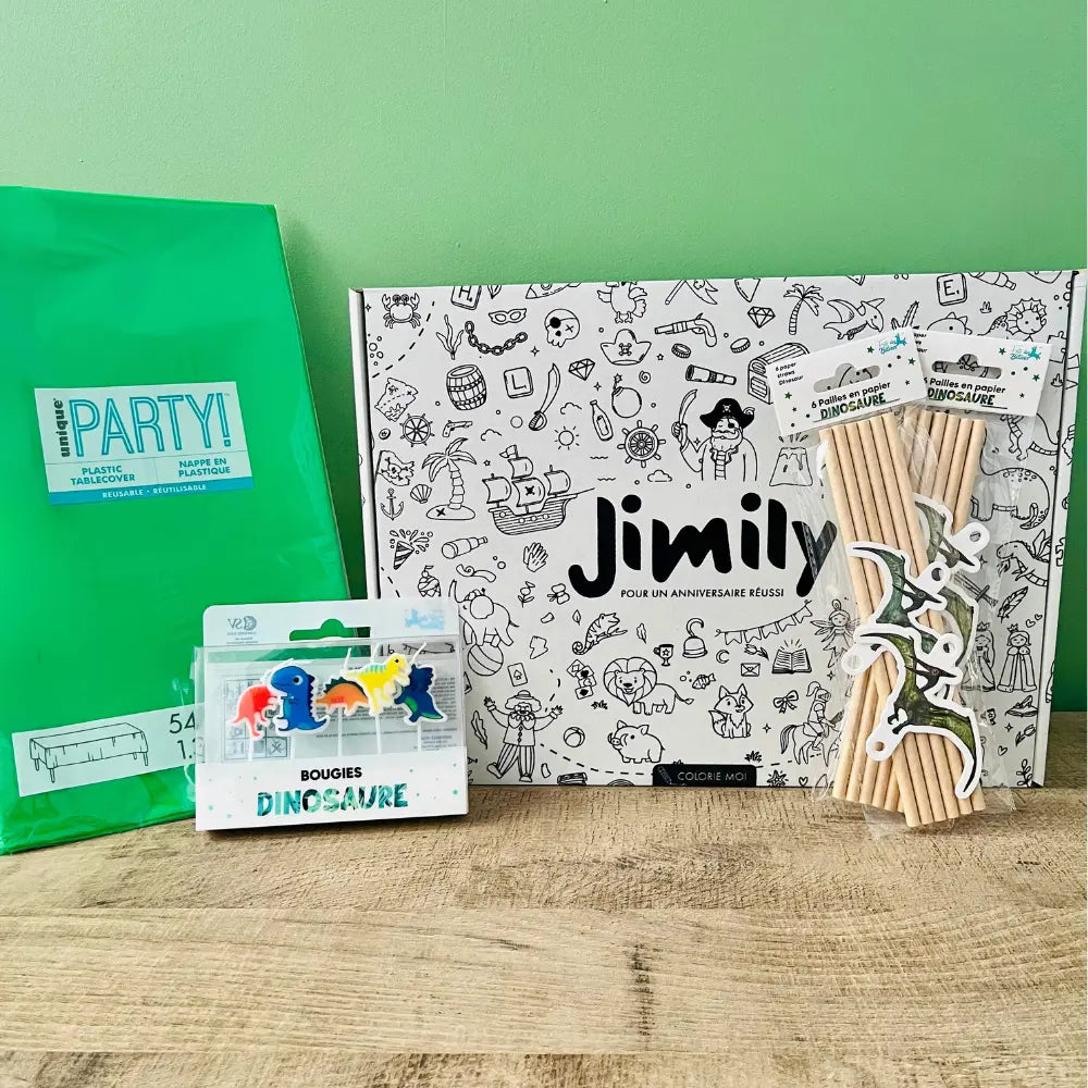 Ajoutez une touche encore plus immersive à votre box anniversaire Dinosaure Jimily avec le Pack Jimily + ! Ce pack complémentaire comprend une nappe verte, des pailles assorties pour une table thématique et des bougies en forme de dinosaures pour sublimer le gâteau.